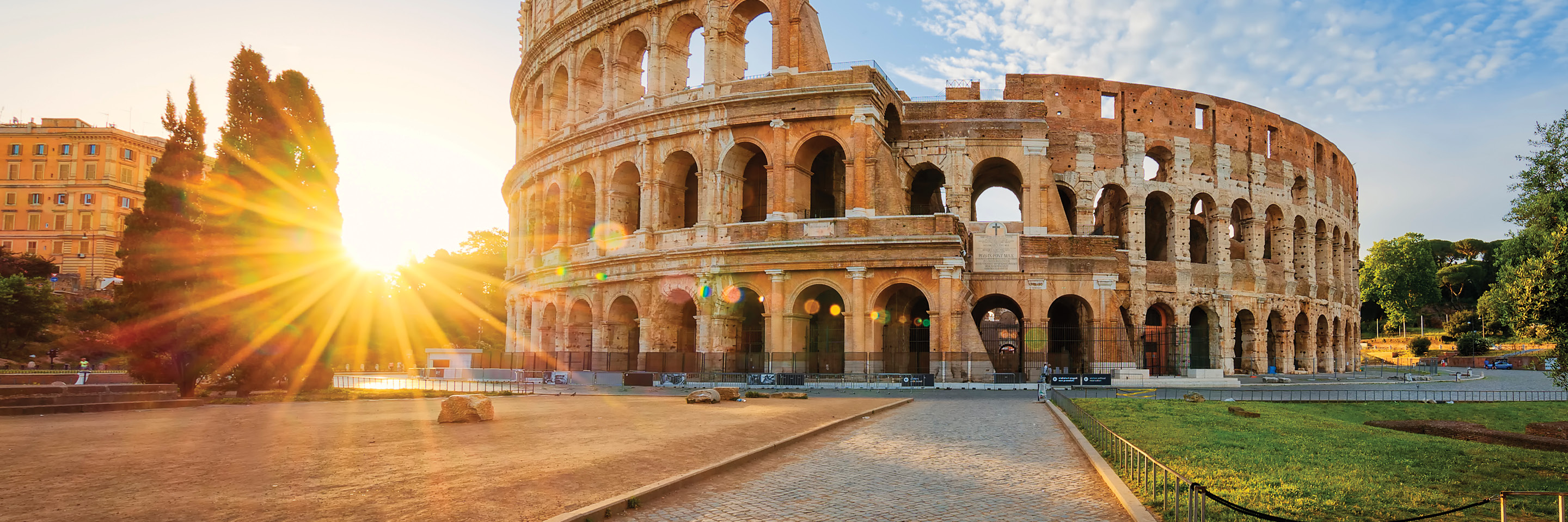 Touring Rome Italy: Rome City Tour | Globus, image size:2880x960