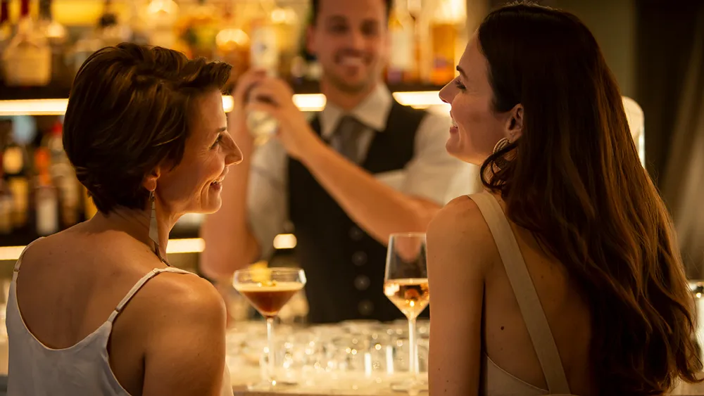 Women at Bar