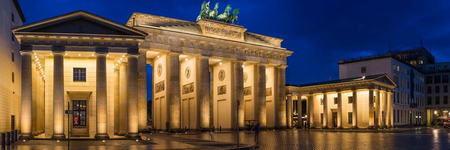 Berlin guided tours Globus