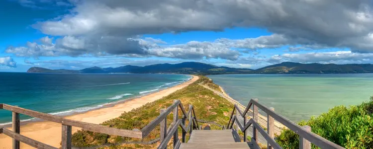 Southern Australia & Tasmania Unveiled with Cairns and Uluru