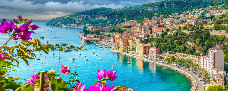 Burgundy & Provence with 2 Nights in Aix-en-Provence & 2 Nights in Nice (Southbound)
