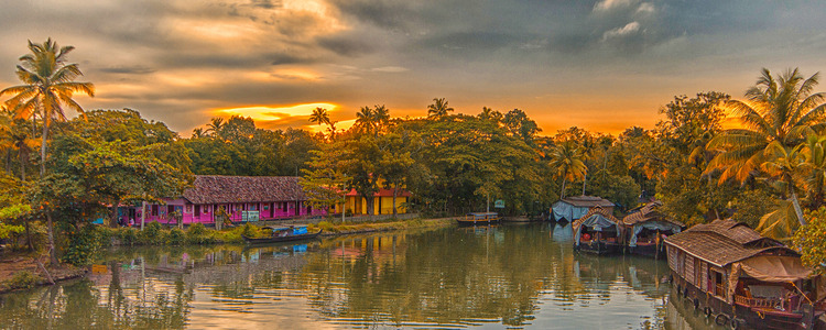 Colors of India's Golden Triangle & Rajasthan with Kerala