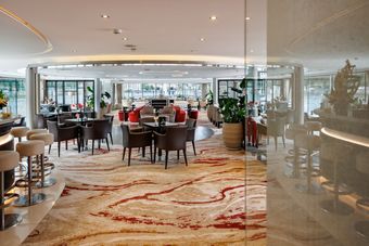 Avalon_Poetry II_Ship Gallery_Panorama Lounge.jpg