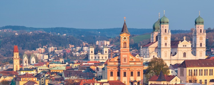 Danube Dreams with 2 Nights in Prague with Jewish Heritage (Westbound)