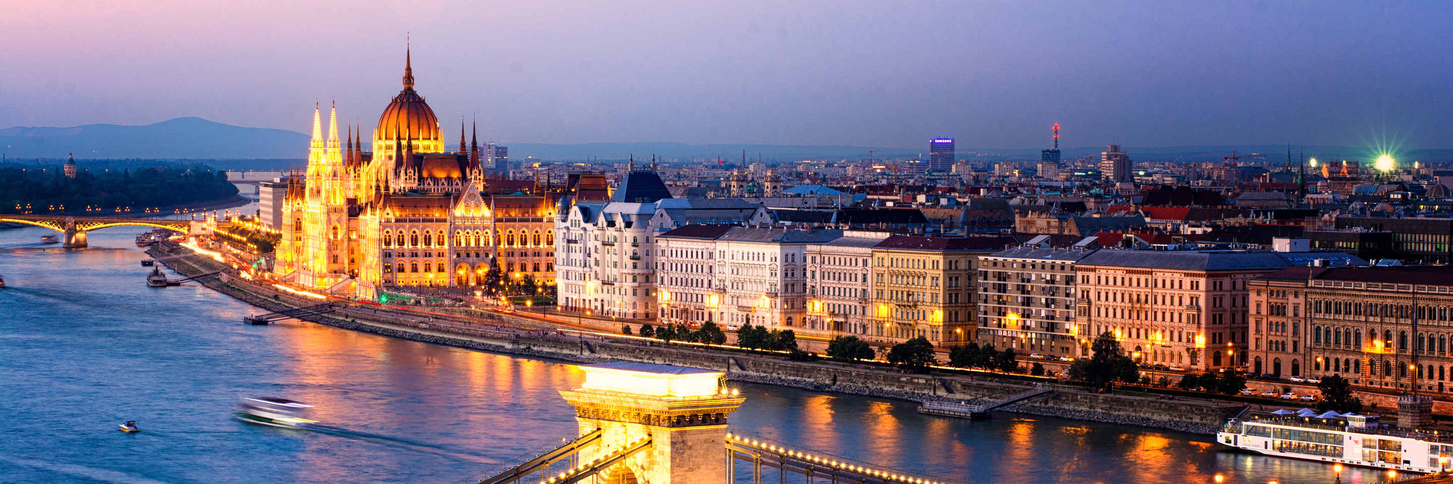 Festive Season on the Blue Danube Discovery with 2 Nights in Budapest